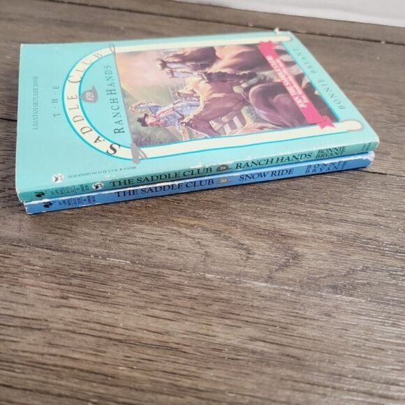 Vintage 90s The Saddle Club BY Bonnie Bryant #29 #20 Book Bundle - Picture 12 of 12